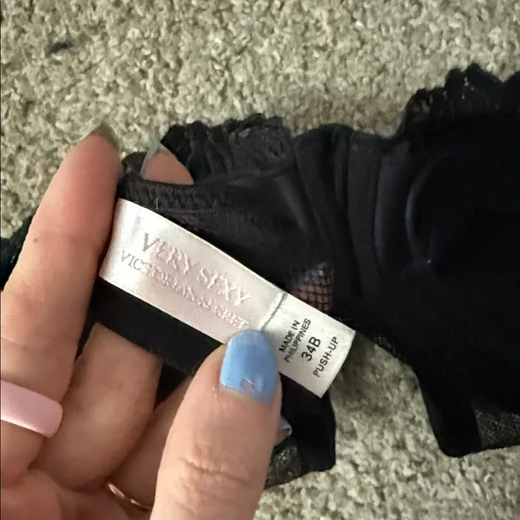 Black Lace Underwire Bra - Very Sexy Push-up 34B - Picture 3 of 3